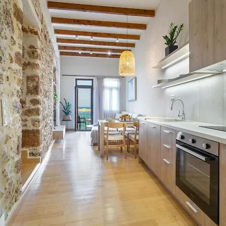 Apartment Leo 2 Bdr Overlooking The Harbor Chania (Crete)