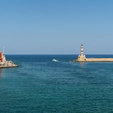 Leo 2 Bdr Overlooking The Harbor *