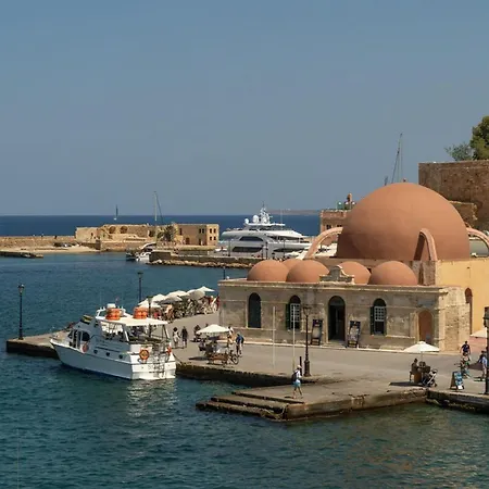 Leo 2 Bdr Overlooking The Harbor * Chania (Crete)