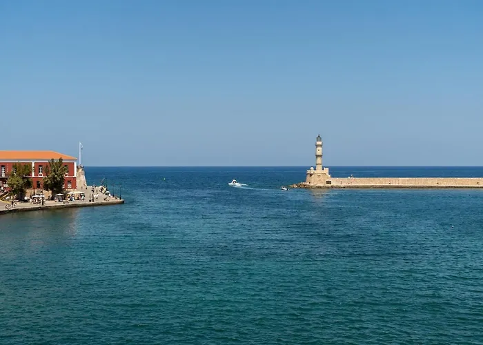 Leo 2 Bdr Overlooking The Harbor *