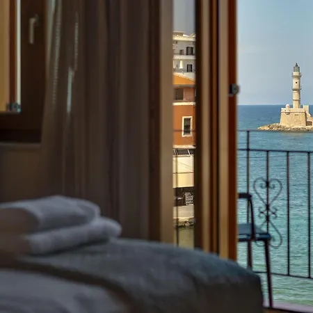 Leo 2 Bdr Overlooking The Harbor *